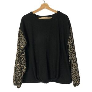 Boutique Twenty Second Black & Brown Leopard Sleeves Knit Top M